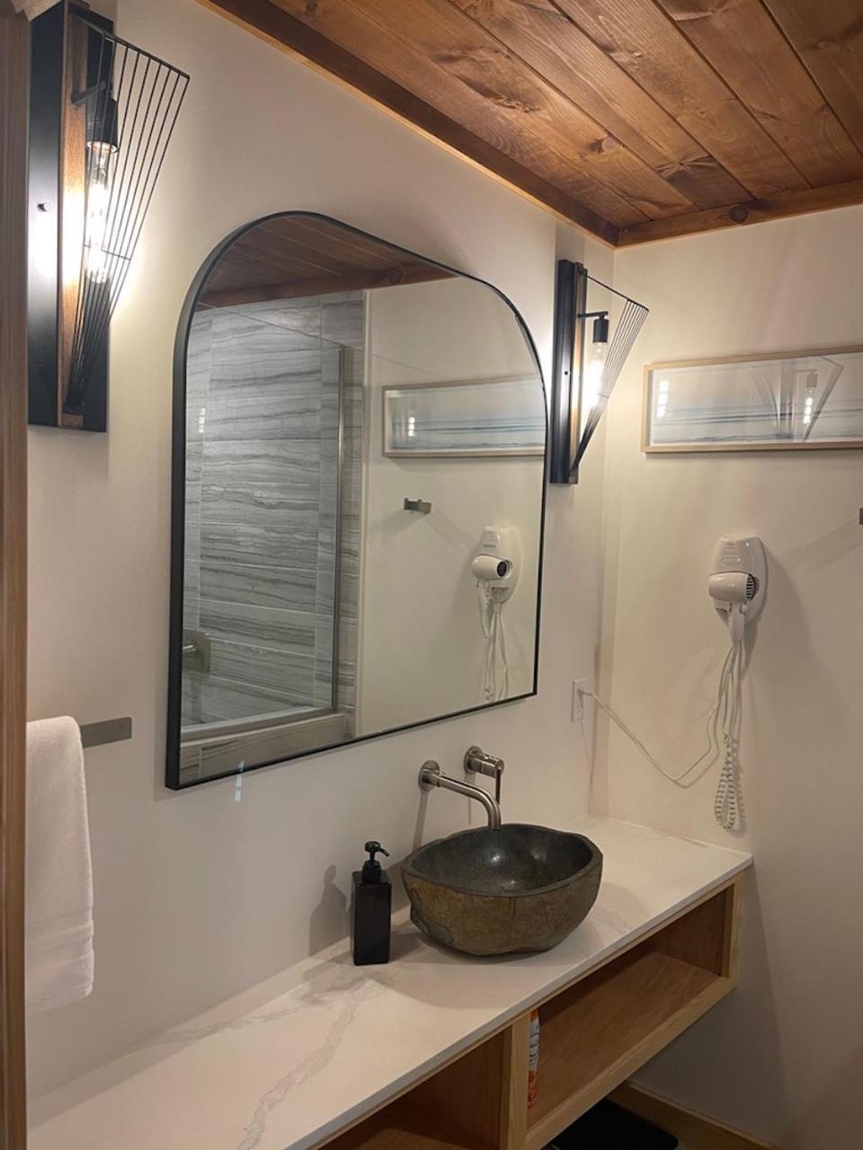 Stone Cove Waterfront Adults Only B&B Tobermory Esterno foto
